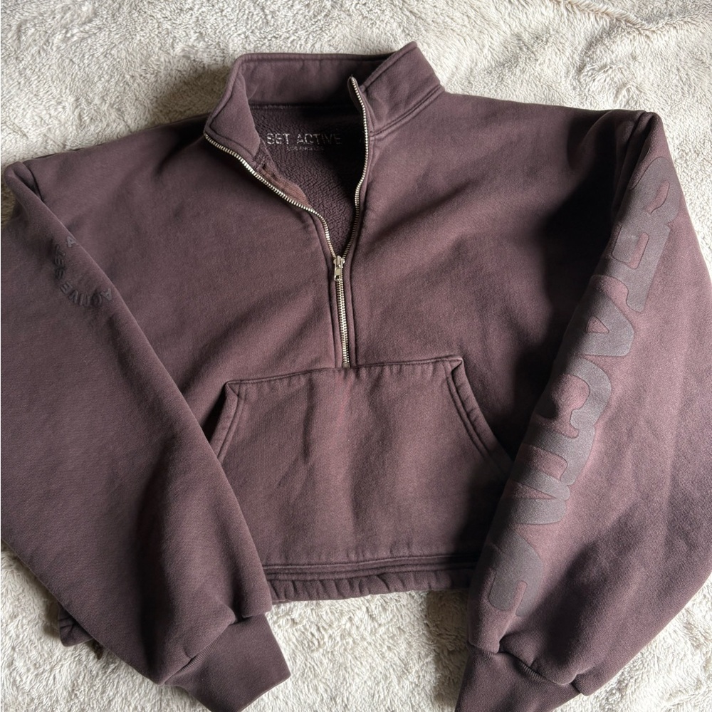 Set Active Brown Quarter Zip